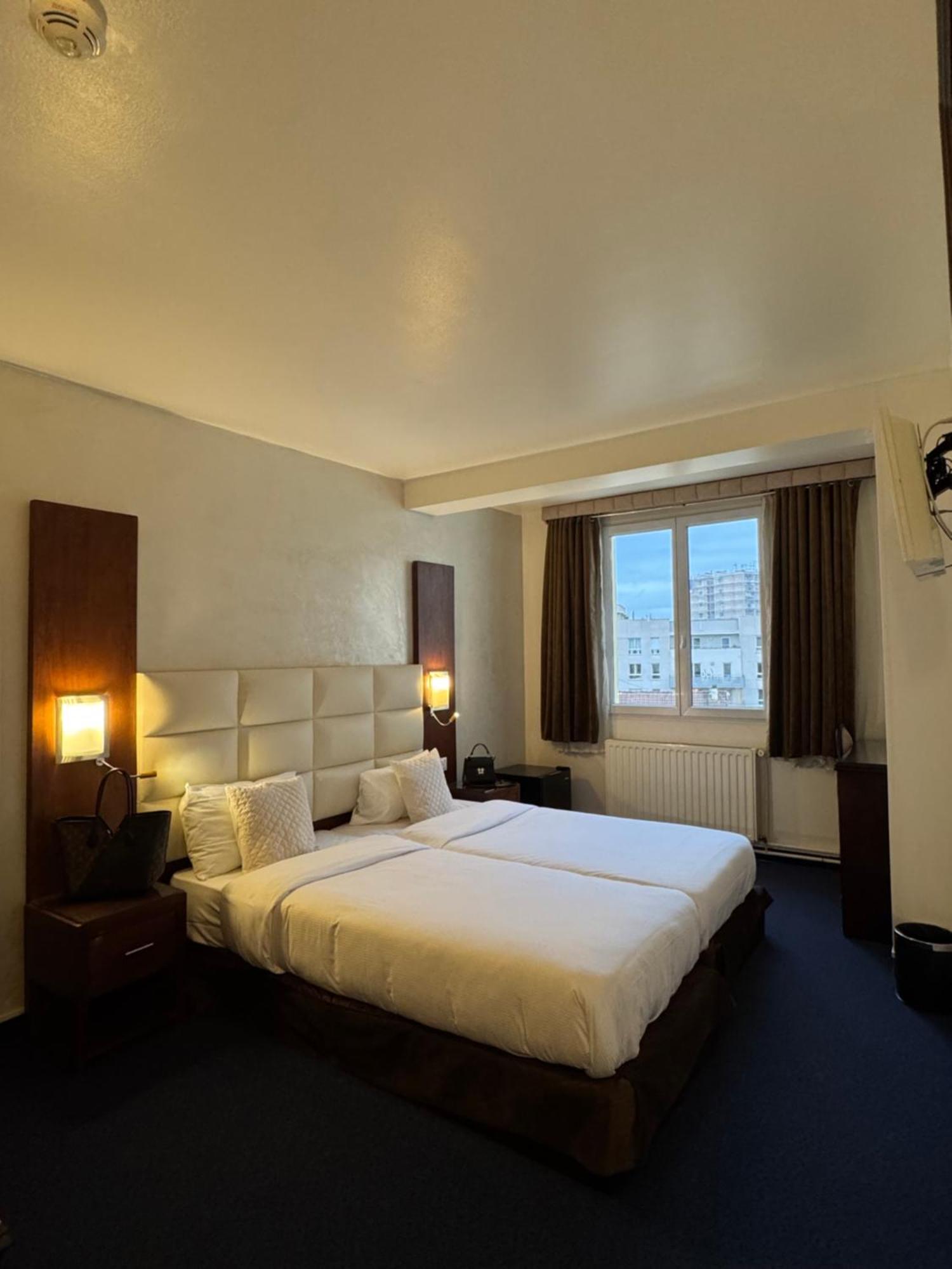 Hotel Grand Paris Villejuif Exterior photo